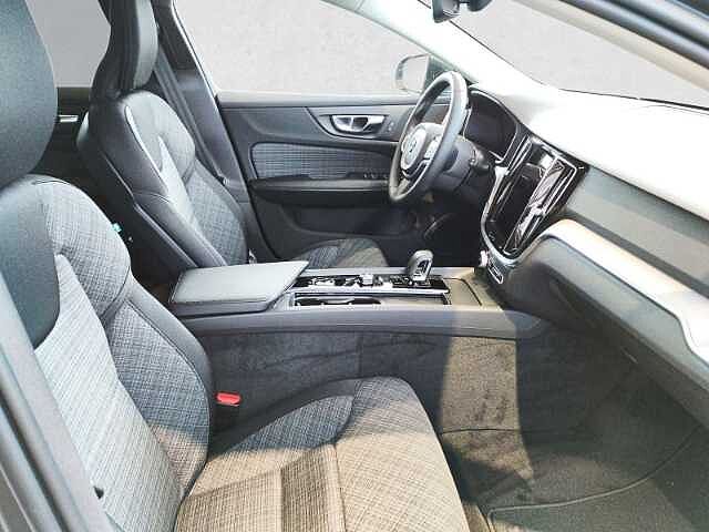 Volvo  Core B4 18''LM Standhz ACC DAB BLIS Navi digitales Cockpit Memory Sitze