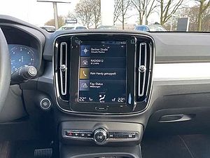 Volvo  Momentum Pro D3 19''LM AHK BLIS IntelliSafe Frontscheibenhz